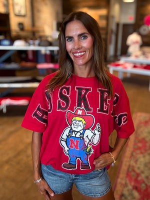 NEBRASKA SOUTHERN SPLIT OVERSIZED BAND TEE