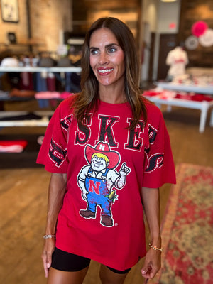 NEBRASKA SOUTHERN SPLIT OVERSIZED BAND TEE