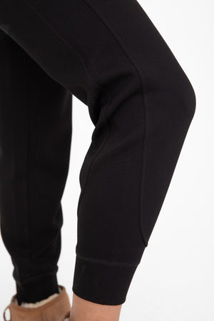 Taylor Contrast Seam Joggers in Black